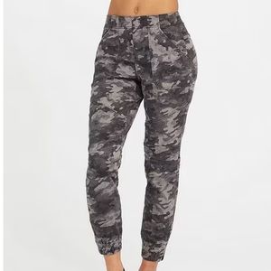 FLASH SALE: SPANX Stretch Mid-Rise Twill Joggers